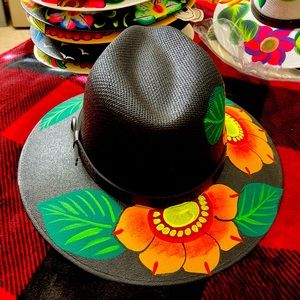 “Authentic Mexican “hand painted Panamá style hat!